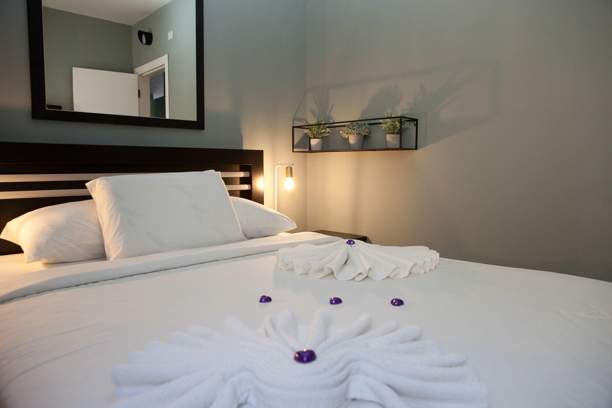 Liber Apartments By Raphael Hotels Tel Aviv Esterno foto