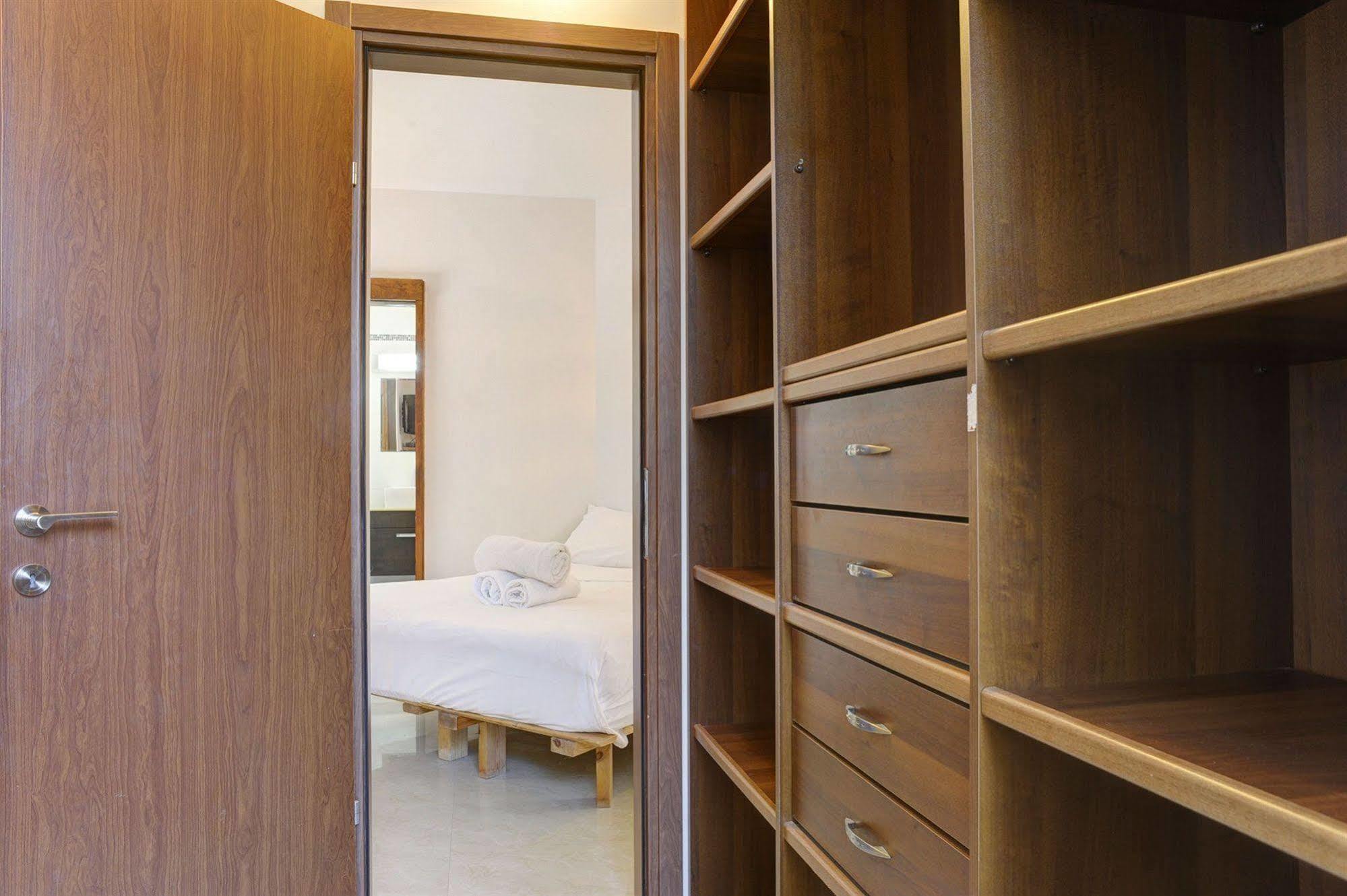 Liber Apartments By Raphael Hotels Tel Aviv Esterno foto