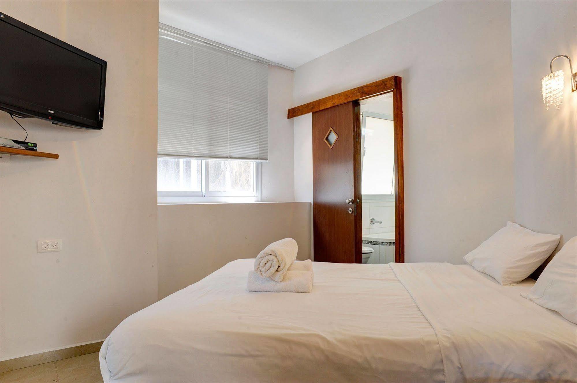 Liber Apartments By Raphael Hotels Tel Aviv Esterno foto